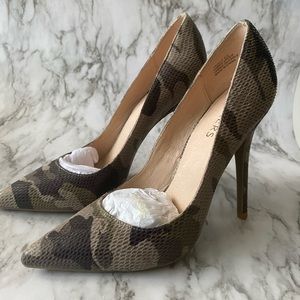 Bakers heels size 8.5